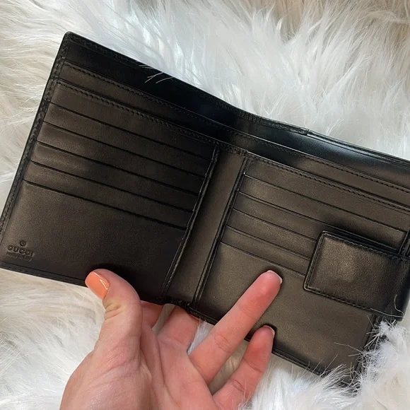 Sold * Gucci women’s wallet - Picture 4 of 8